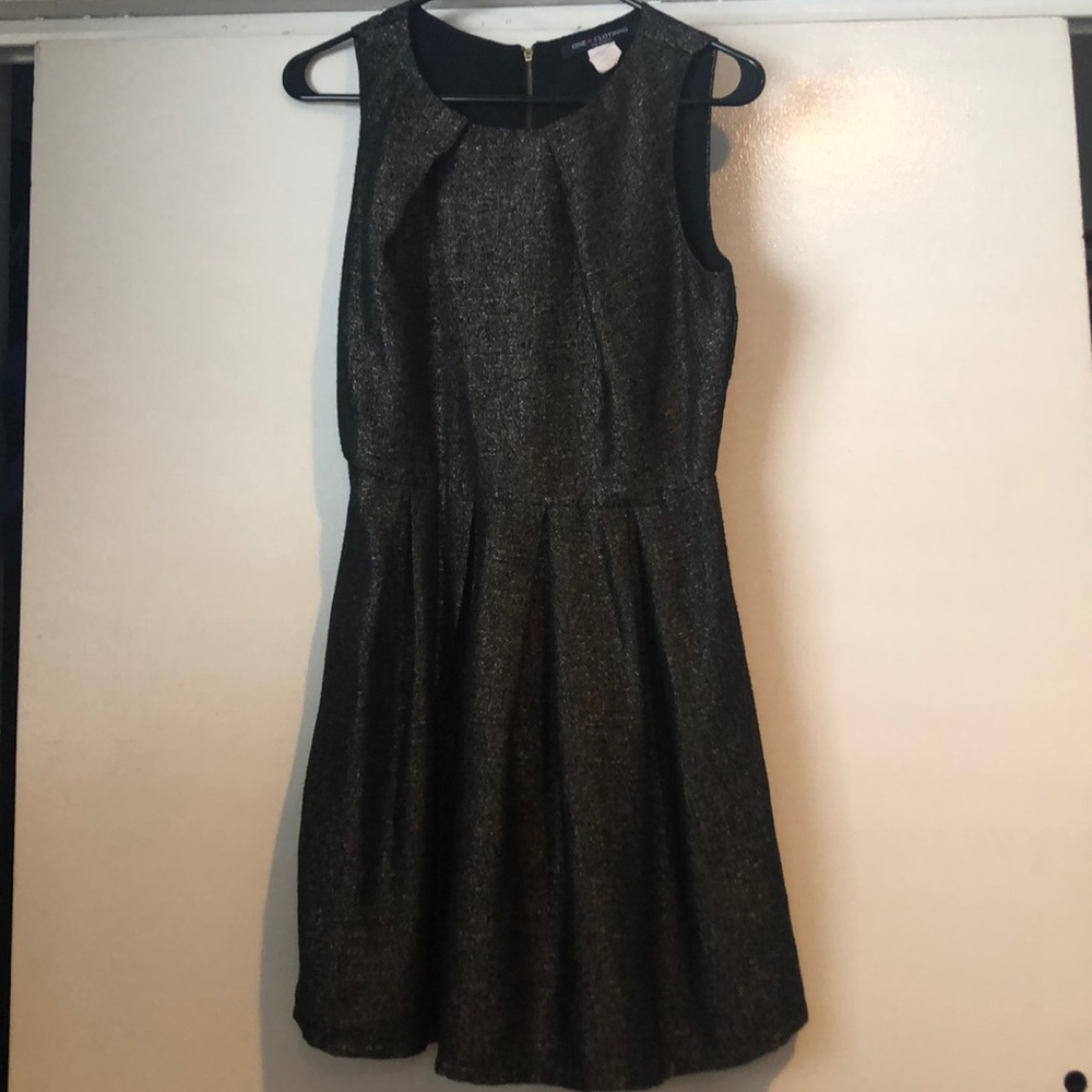 Black and gold speckled sleeveless skater dress